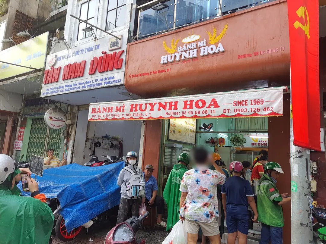 Banh Mi Huynh Hoa