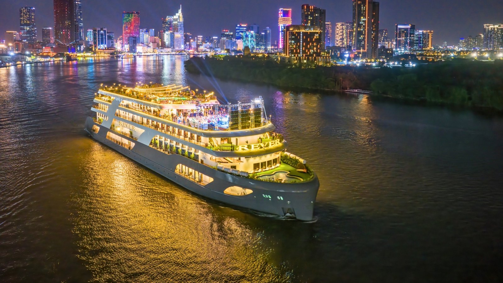 Rever Cruise