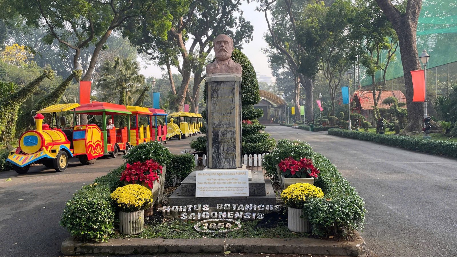 Saigon Zoo & Botanical Gardens